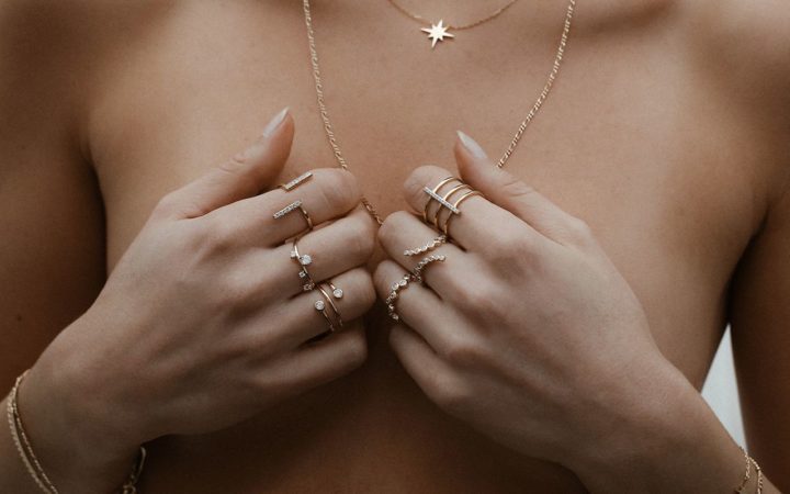 How To Stay Minimal When It Comes To Jewelry