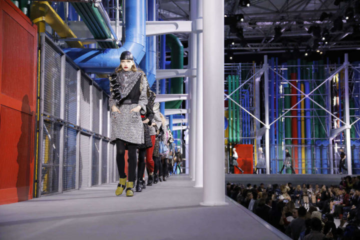 Louis Vuitton Show Is A Pre-Instagram Time Capsule Of Parisian Style