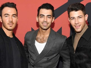 Did The Jonas Brothers Win Best Dressed At The 2019 MTV Movie Awards?