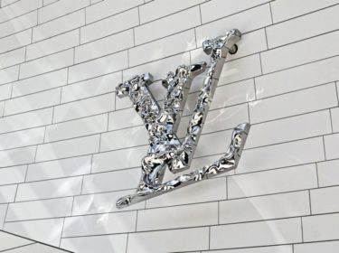 Louis Vuitton Debuts Mobile Pop-up Shop